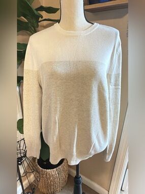 Express Women's Two-Tone Cream Crewneck Sweater